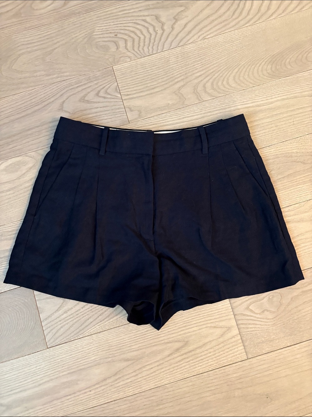Aritzia Navy High-Rise Tailored Effortless Linen Shorts
